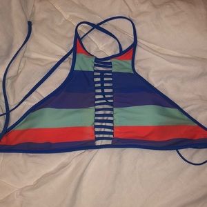 Reversible bikini top